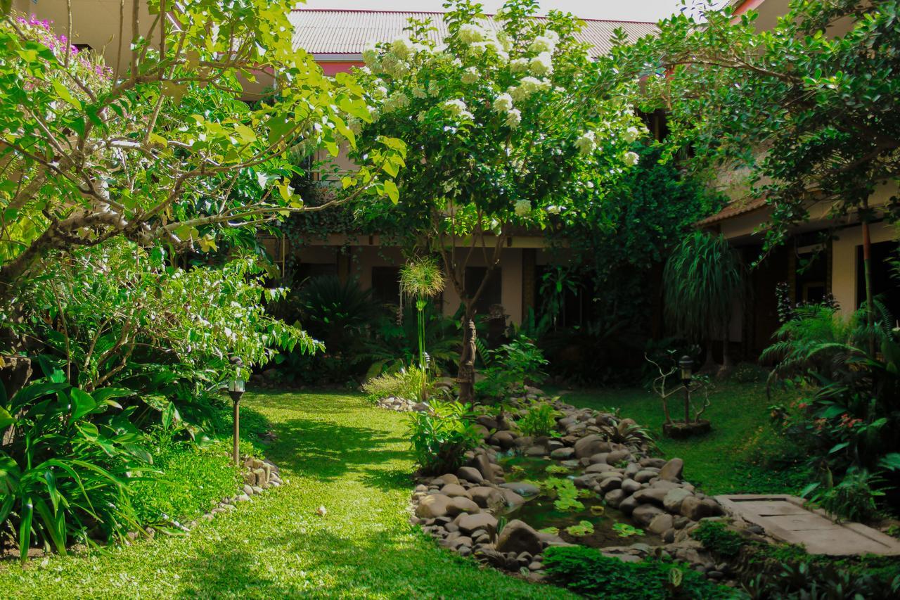Hotel Indra Toraja Rantepao Esterno foto