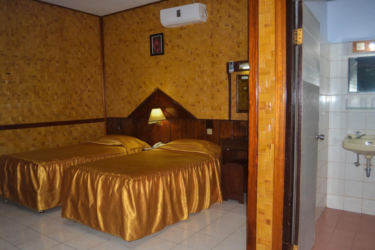 Hotel Indra Toraja Rantepao Esterno foto