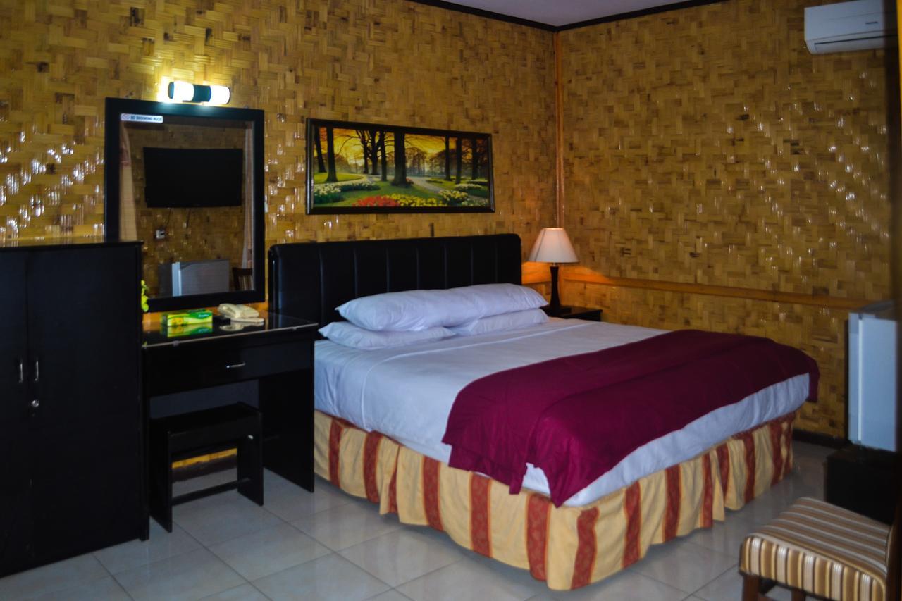 Hotel Indra Toraja Rantepao Esterno foto